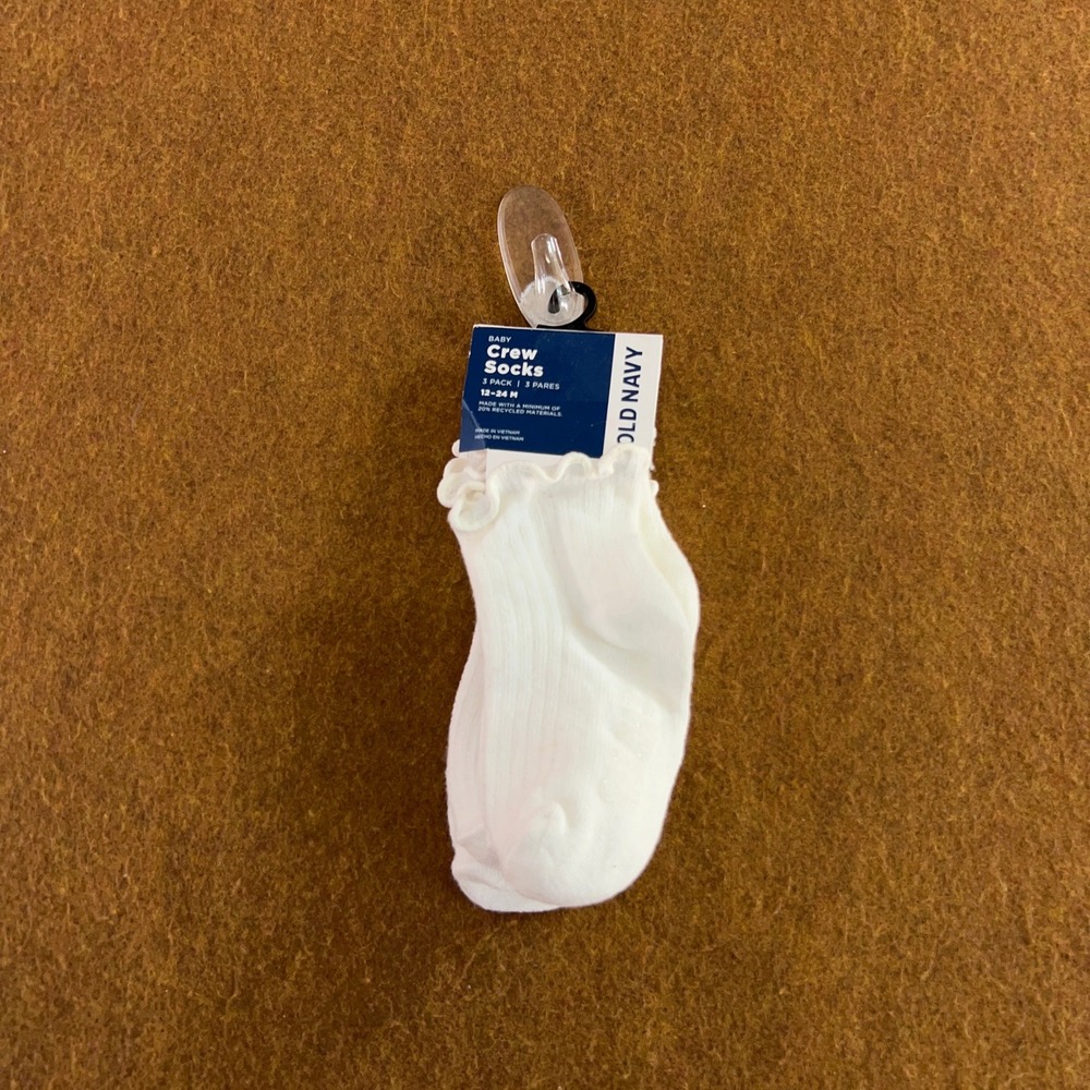 Old Navy Baby 12-24M White Ruffle Lettuce Edge 3 Pack Crew Socks NWT